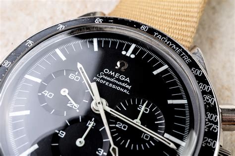 omega moon watch dot over 90